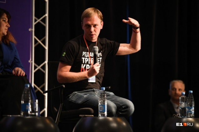 СК завел дело на полицейских, задержавших Ивана Голунова