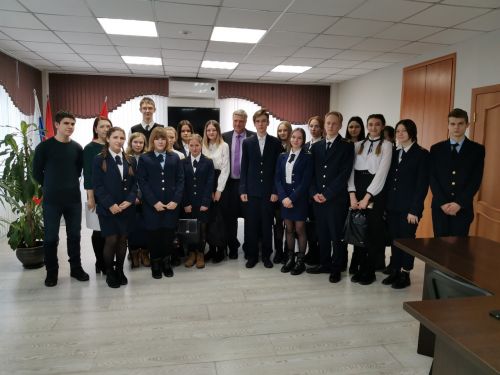 Будущие полицейские познакомились с работой городских властей