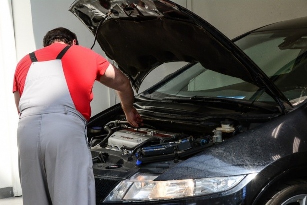 Возвращение техосмотра: в ГИБДД ждут уменьшения ДТП и ухода торговцев фиктивными бумагами через Сеть