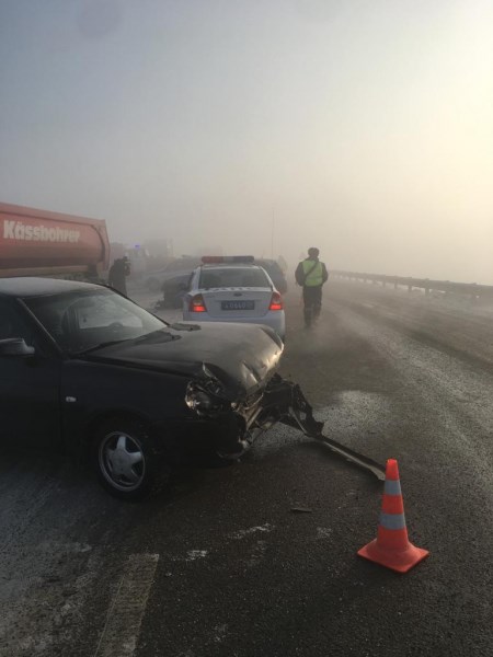 «Столкнулись сразу 29 машин»: ГИБДД уточнила информацию о массовом ДТП под Красноярском