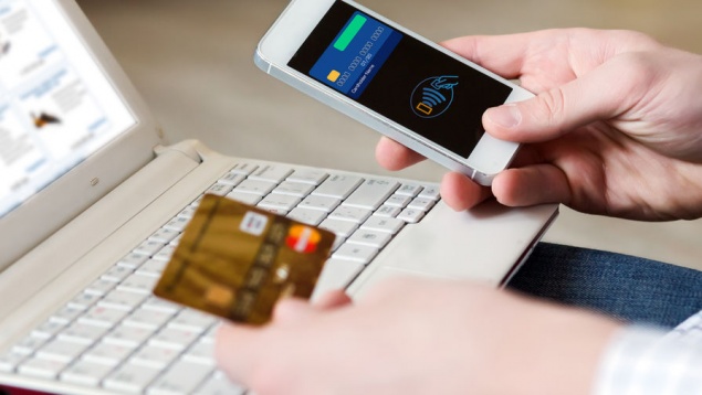 Красноярка купилась на обман про ДТП с внуком и перевела лже-силовику почти треть миллиона