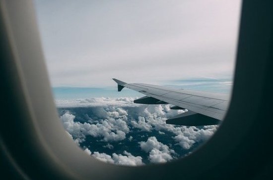 В Красноярском аэропорту дезинфицировали самолет МЧС после полета в Китай