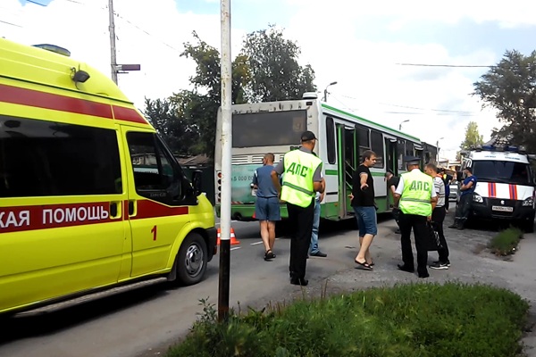 Водитель автобуса, по вине которого погибла ачинская пенсионерка, получил полтора года колонии-поселения