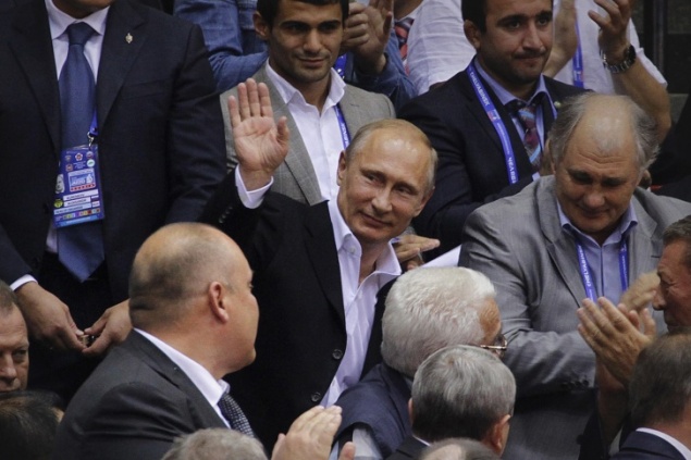 Путин сделает выходным день, в который пройдет голосование по поправкам в Конституцию