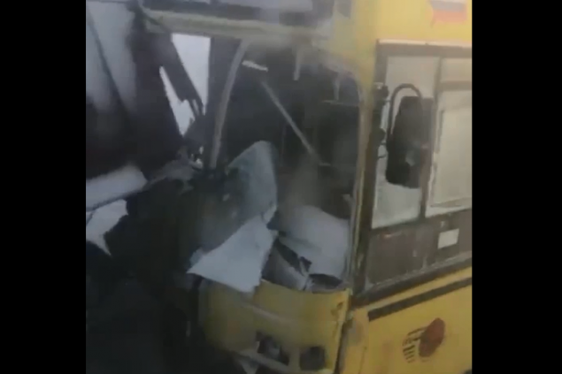 Под Норильском из-за пурги автобус столкнулся с грузовиком