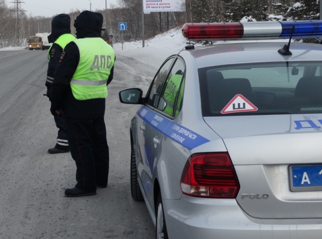 Дорожные полицейские предостерегают автолюбителей от последствий нетрезвого вождения автомобиля