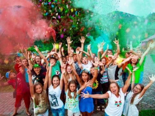 ЛЕТО - 2020: продолжается прием заявок на бесплатные путевки в летние лагеря