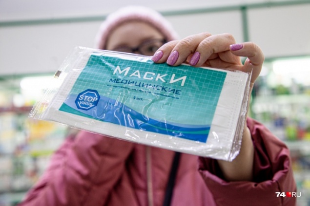 В России делают 1,5 млн масок каждый день. Мы спросили, когда они дойдут до аптек