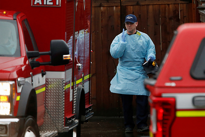 Ребенок 16 часов просидел с трупом зараженной коронавирусом матери