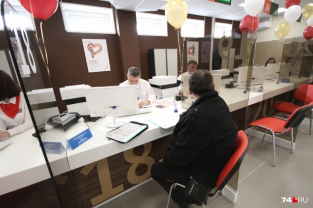 Как работает ГИБДД в ближайшие дни: регистрация остается, экзамены приостановлены