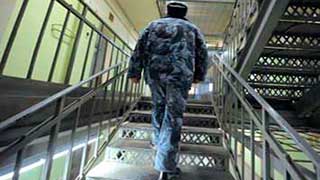 Двое красноярских осужденных хотели пораньше выйти из колонии и дали взятку: срок могут увеличить