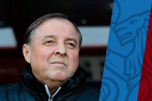 Красноярец Александр Тарханов подписал тренерский контракт с футбольным клубом «Енисей»