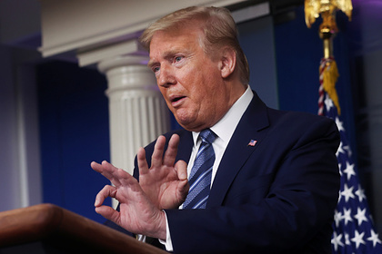 Трамп ввел ограничения на выдачу рабочих виз