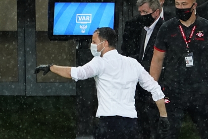 «Спартак» с удаленным тренером сыграл вничью с «Локомотивом»