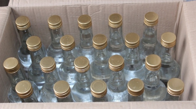 Полицейские края изъяли 190 тысяч литров контрафактного спиртного