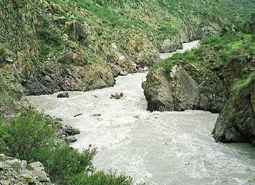 Тувинские спасатели нашли пропавших во время сплава туристов-водников