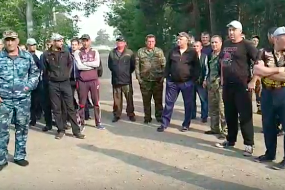 В Канске водители и операторы мусоровозов устроили забастовку