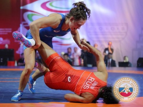 Ачинская спортсменка Ольга Хорошавцева стала победительницей Чемпионата России по вольной борьбе