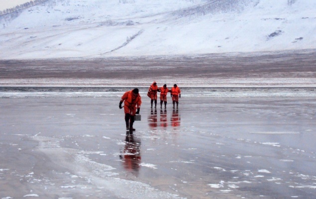 В Красноярском крае от берега откололась льдина с рыбаком