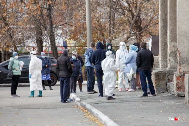 Глава Роспотребнадзора заявила, что коронавирус будет приходить каждый год