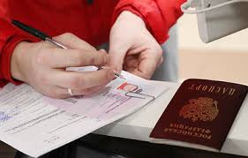 В нескольких регионах России проведут эксперимент по замене водительских прав на QR-коды