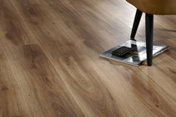 Укладка плитки ПВХ встык и на клей. Преимущества эксплуатации