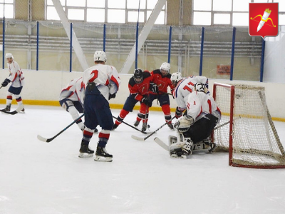 Хоккейная сборная Ачинска одержала первую победу в плей-офф Чемпионата Красноярского края и начала подготовку к следующему матчу