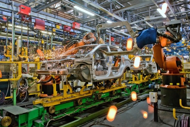АВТОВАЗ остановил конвейер. Ждать ли дефицита автомобилей летом?