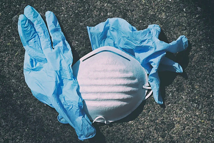 Пассажира самолета оштрафовали на 750 тысяч рублей за отказ надеть маску