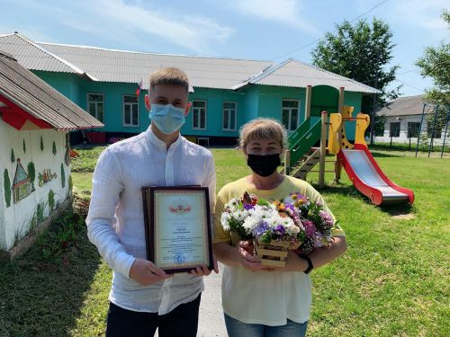 Жители Мазульского Рудника получили награды за инициативность и любовь к городу