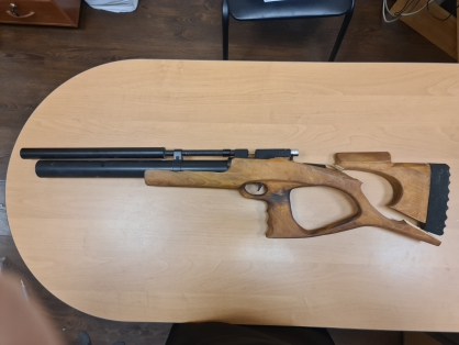 В Хакасии 9-летний мальчик случайно выстрелил в голову 4-летнему приятелю. Ребенок скончался через два месяца