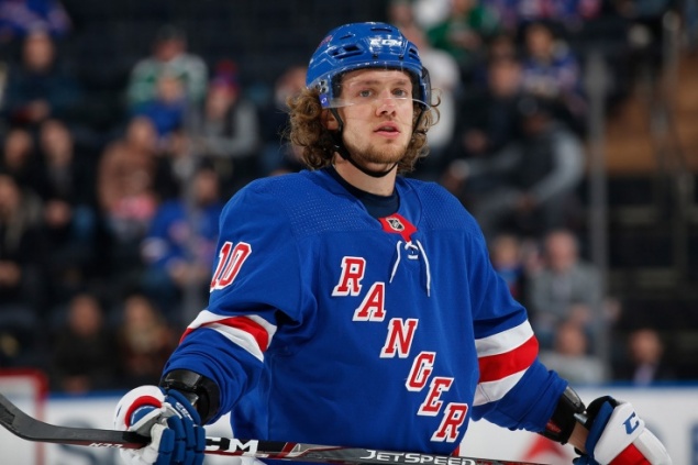 Панарин забросил шайбу «лазерным» броском в матче НХЛ