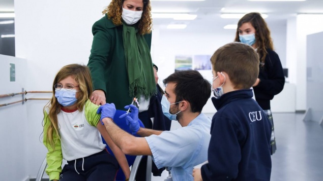 Подтвердились случаи заражения омикрон-штаммом среди детей раннего возраста