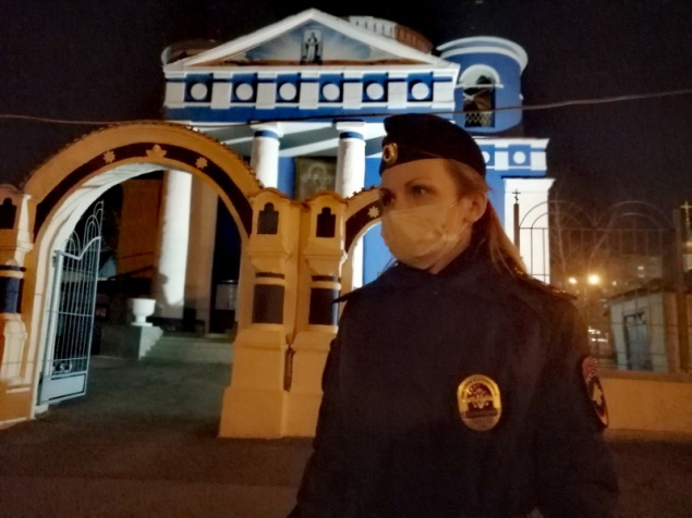 Сотрудники полиции Ачинска совместно с дружинниками обеспечили правопорядок в пасхальную ночь