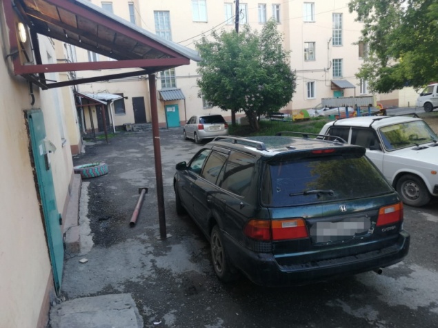 Инспекторами ДПС Ачинска задержана автоледи, устроившая ДТП из-за своего нетрезвого состояния