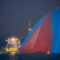 Число погибших при крушении парома в Гонконге возросло до 36 человек