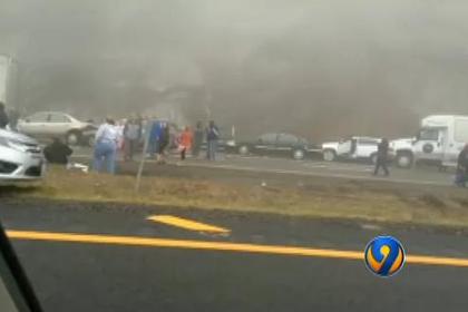 На шоссе в Вирджинии столкнулись 75 автомобилей