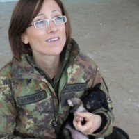 Итальянскую резервистку отдали под суд за спасение кошки в Косово