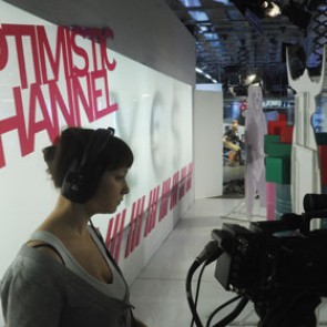 К телеканалу «Дождь» подали более 20 исков