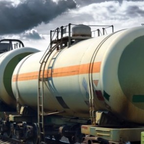 В Свердловской области сошли с рельс цистерны с газовым конденсатом