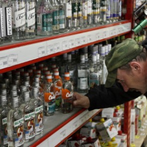 В России выросли цены на водку
