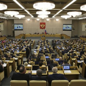 Госдума предложила правительству вернуть России зимнее время