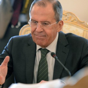 Лавров пообещал дать адекватный ответ в случае атаки на граждан России