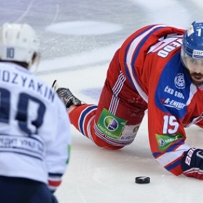 «Металлург» обыграл пражский «Лев» в матче финальной серии чемпионата КХЛ