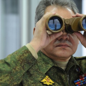 Шойгу назвал беспрецедентным рост активности НАТО у российских границ