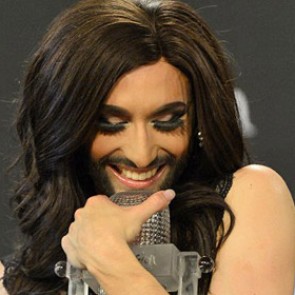 В Москве решили провести марш бородатых женщин и мужчин