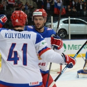 Российские хоккеисты уверенно обыграли сборную Казахстана