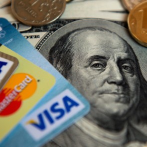 Эксперты насчитали 213 тысяч семей долларовых миллионеров в России