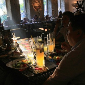 Доходы ресторанов и баров упали из-за запрета на курение