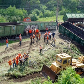 В Луганской области подорвали железную дорогу